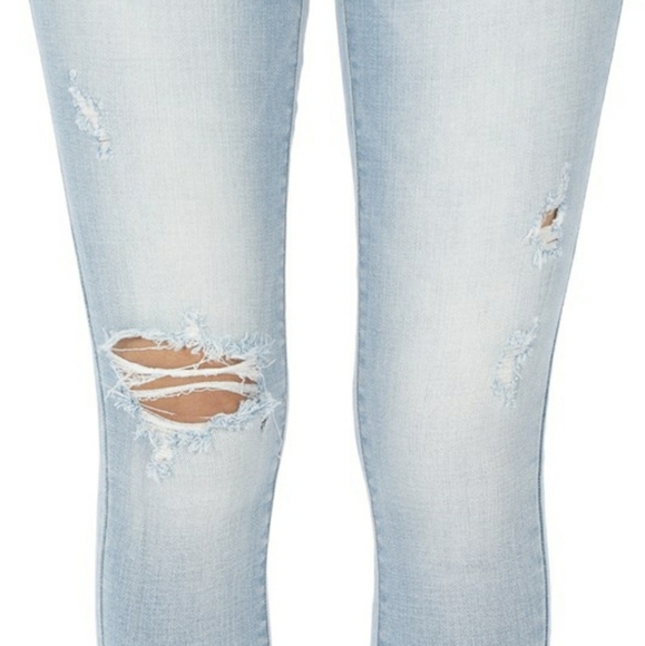New- Low Rise Distressed Ankle Skinny Jean - Picture 2 of 11